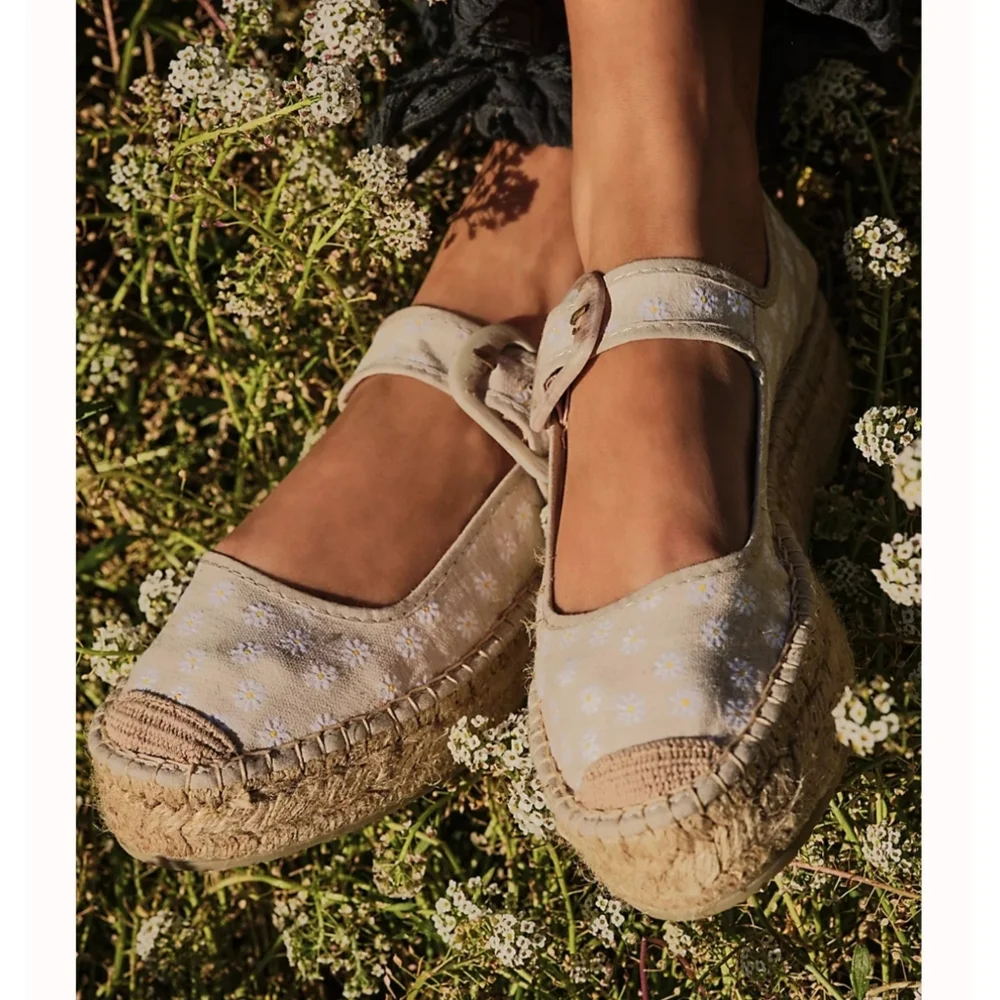 Free People Surfside Daisy Mary Janes
